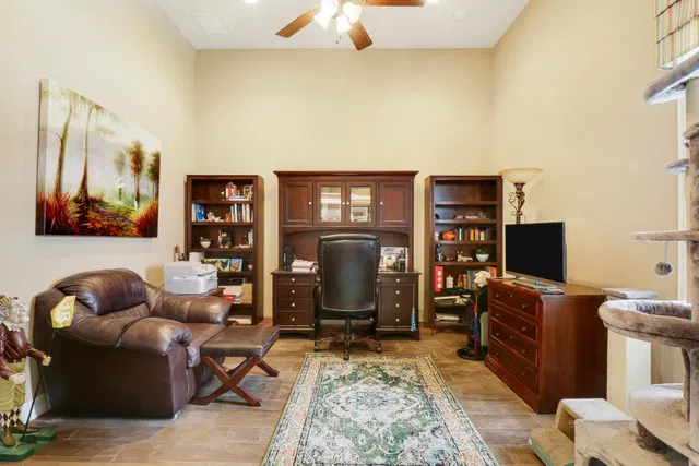Residence photo 21