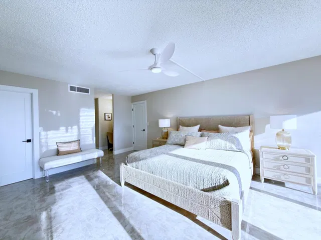 Barclay Condo Unit 316 photo 12