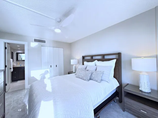 Barclay Condo Unit 316 photo 21