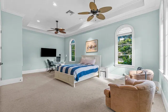 Residence photo 12