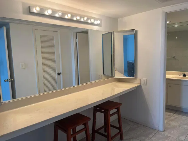 Boca Raton Unit 4 B photo 9