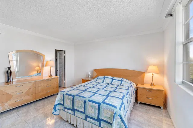 Boca Raton Unit 4 B photo 12