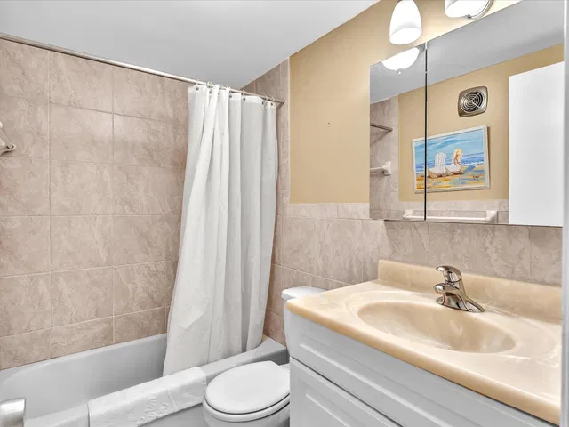  Unit 0190 photo 19