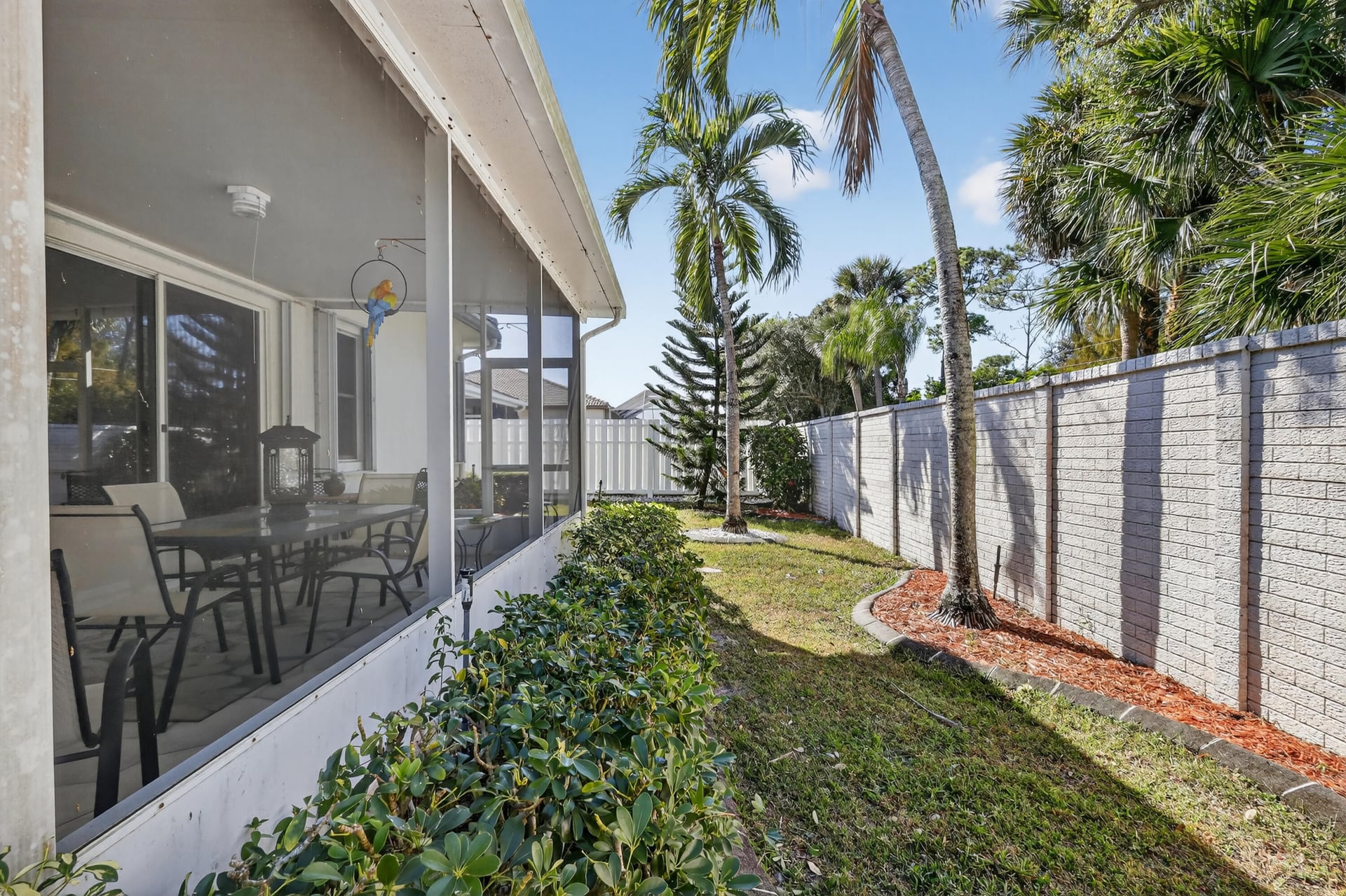  Residence photo 23