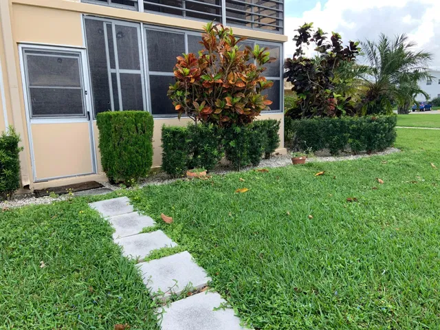 Residence photo 28