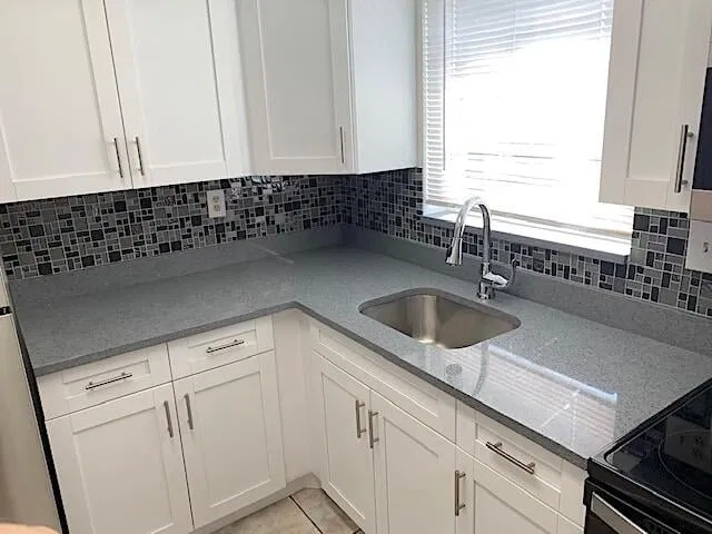 Unit H photo 3