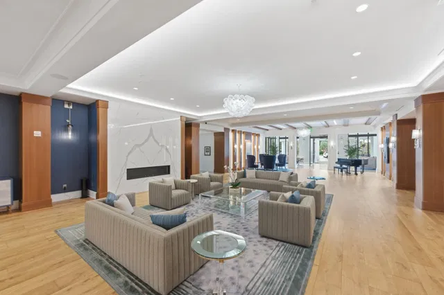 Residence photo 19