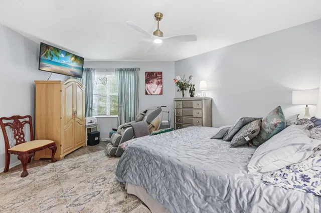Residence photo 43