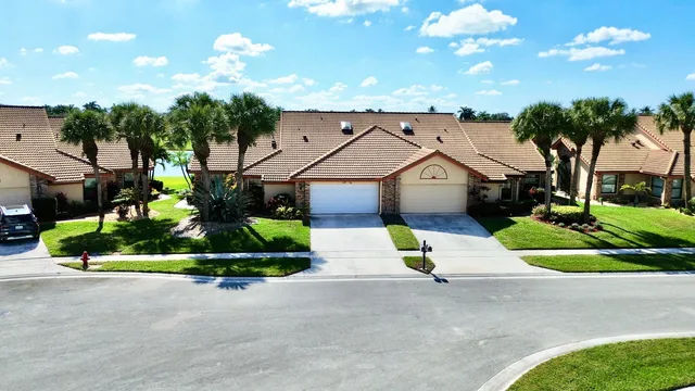 Residence photo 32