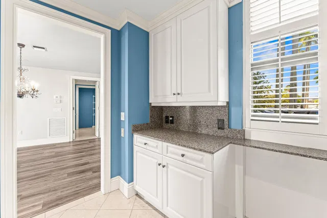 Trianon Unit 101 photo 5