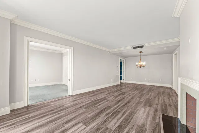 Trianon Unit 101 photo 10