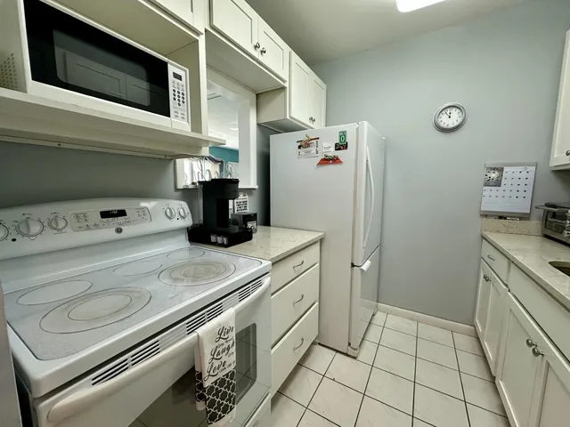 Palm Trail Delray Beach Unit 102 photo 9