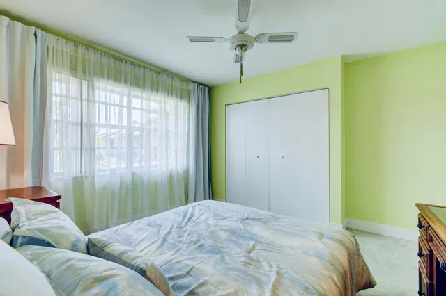 Residence photo 21
