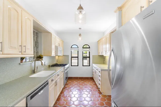Old Northwood Residence photo 22