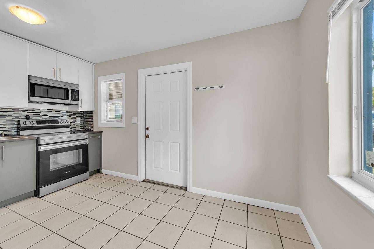 Residence photo 2