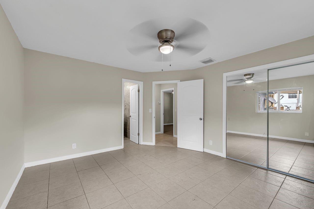 Residence photo 20
