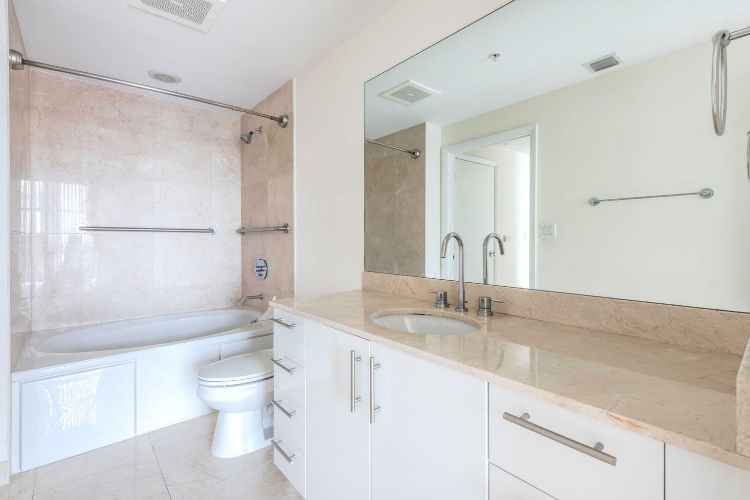 CityPlace South Tower Unit 1718 photo 9