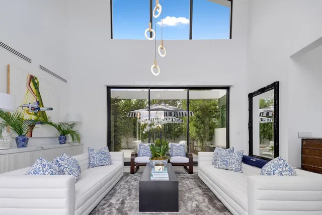 SoSo West Palm Beach Residence photo 4