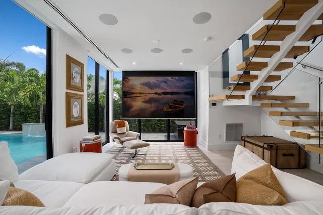 SoSo West Palm Beach Residence photo 11