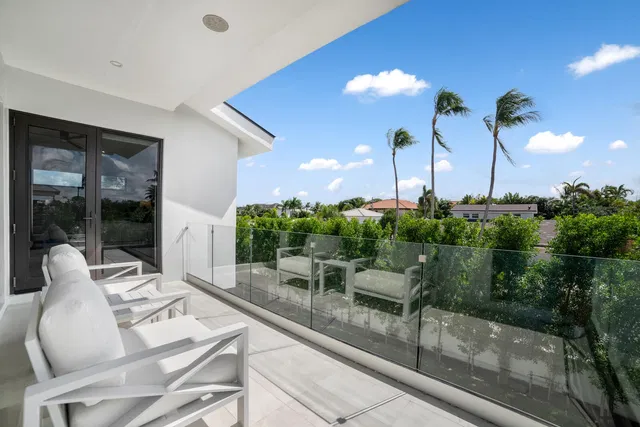 SoSo West Palm Beach Residence photo 14