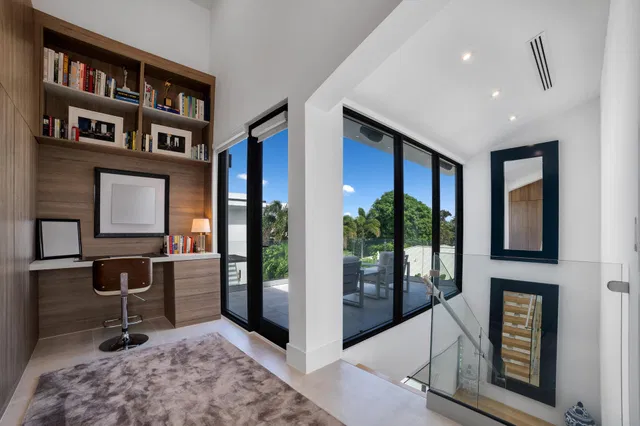 SoSo West Palm Beach Residence photo 15