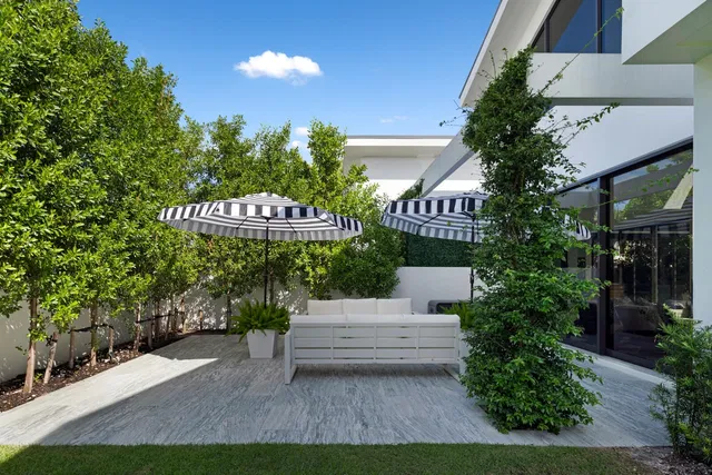 SoSo West Palm Beach Residence photo 25