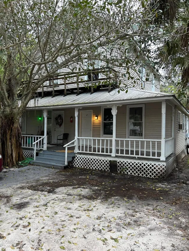  Residence photo 4