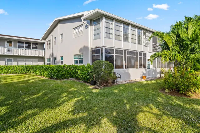 Residence photo 2