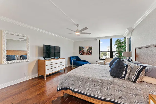 Unit B303 photo 33