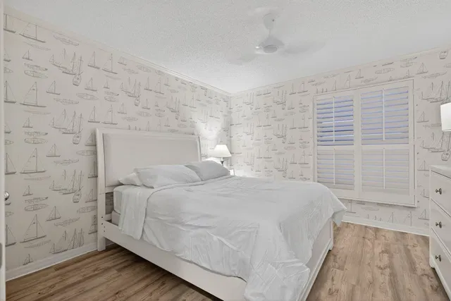  Unit 403 photo 18