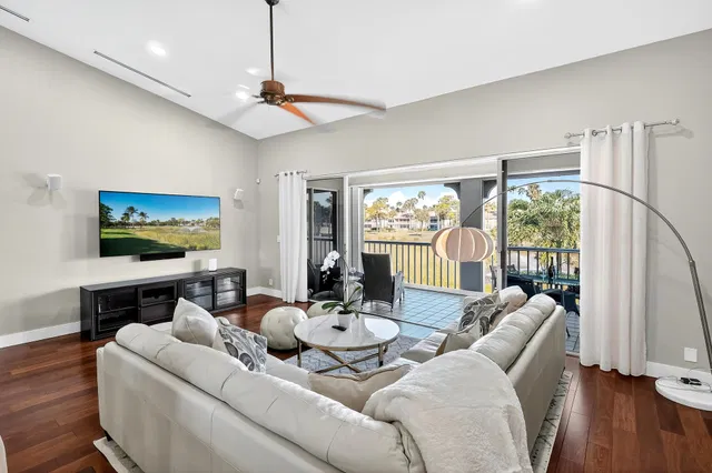 PGA National Palm Beach Gardens Residence photo 21