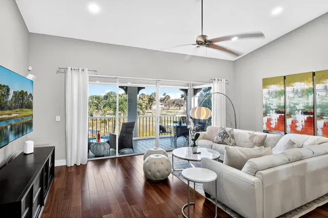 PGA National Palm Beach Gardens Residence photo 22
