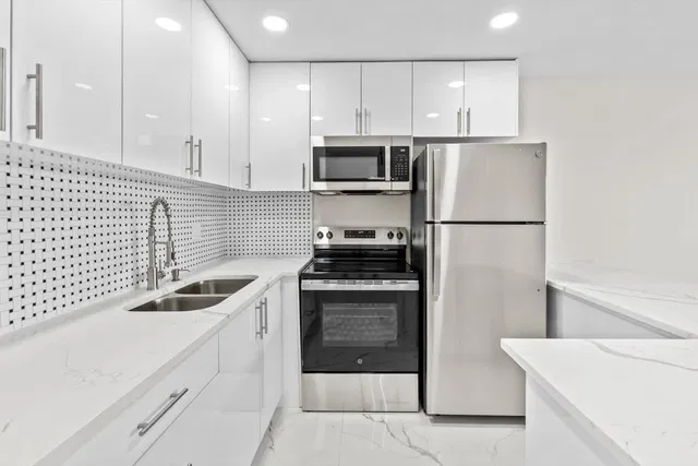 Residence photo 8
