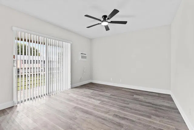 Residence photo 10