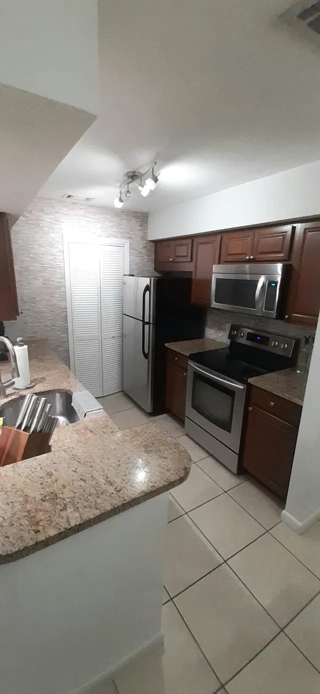 Unit 15-204 photo 7