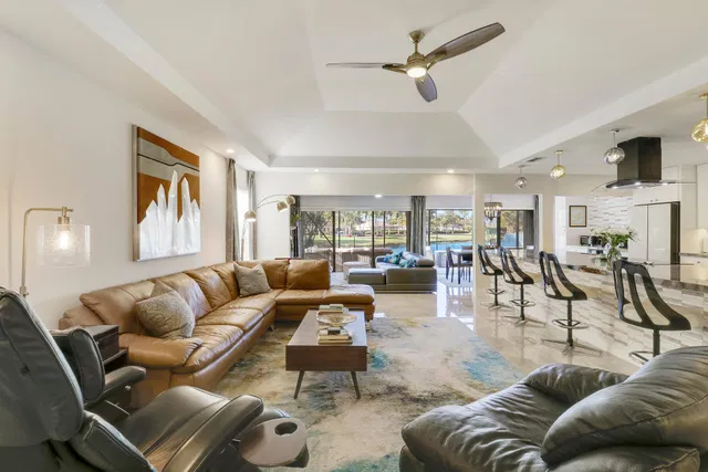 Eastpointe Country Club Residence photo 15