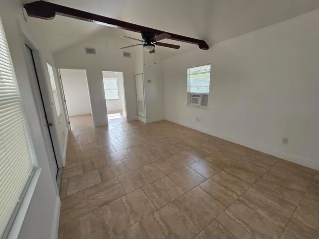  Residence photo 20