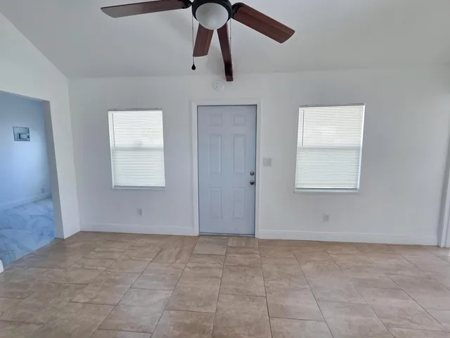  Residence photo 21