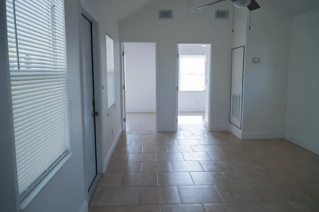  Residence photo 38