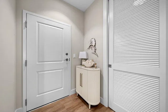 Unit 205 photo 22