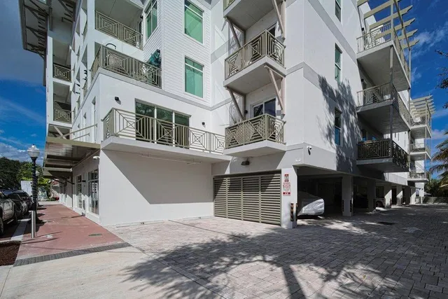 Unit 205 photo 36