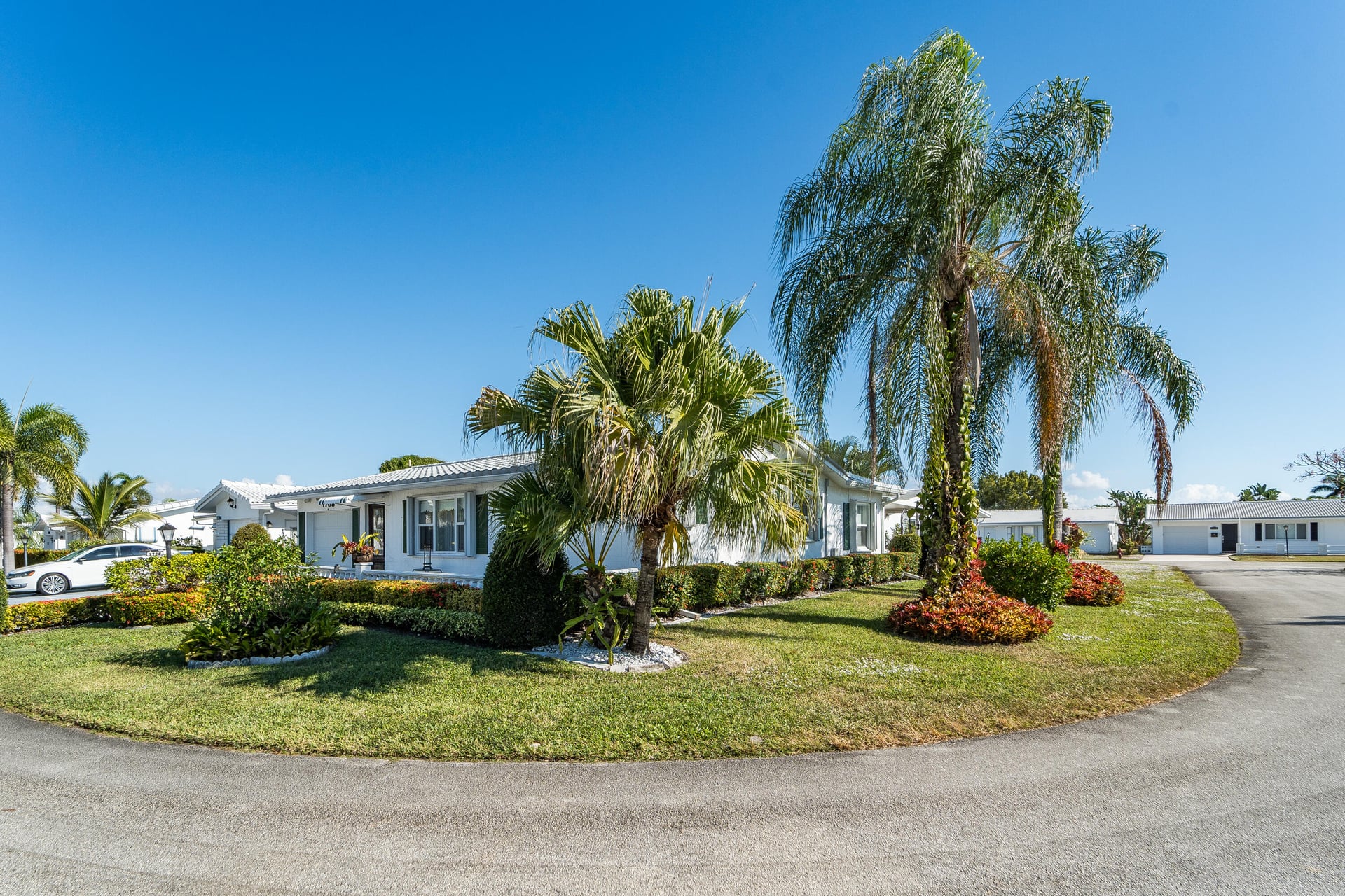 Residence photo 2