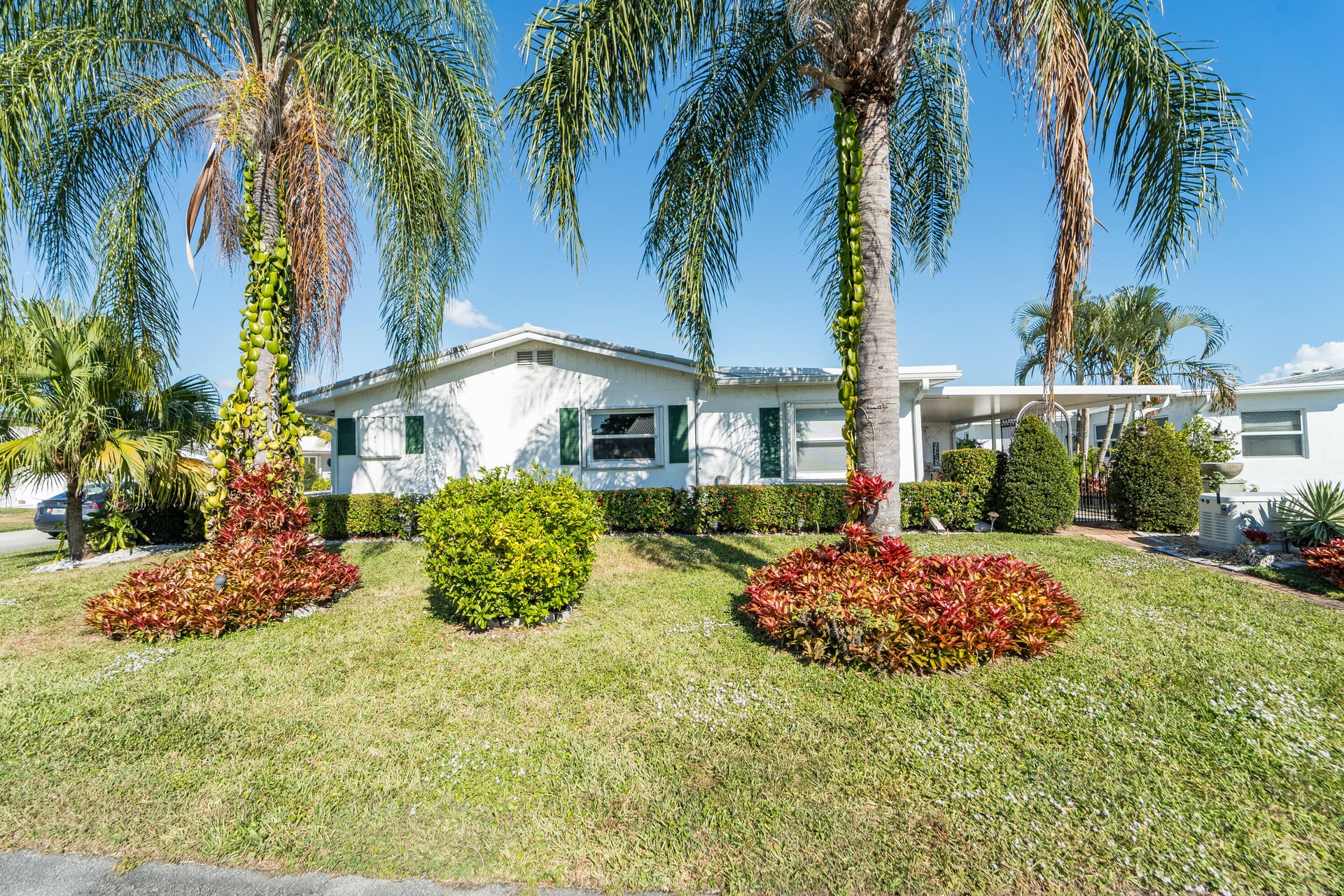 Residence photo 3