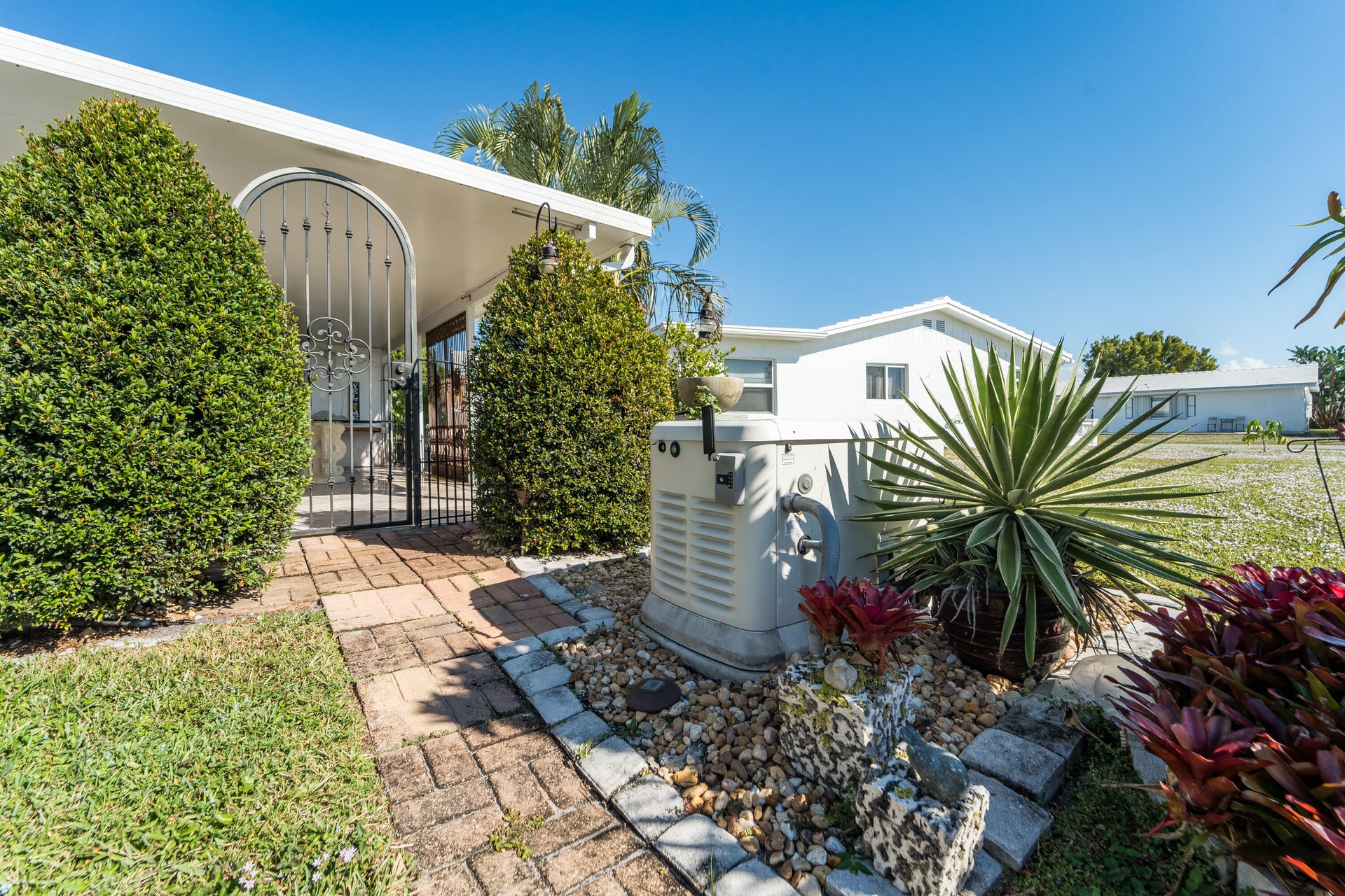 Residence photo 6
