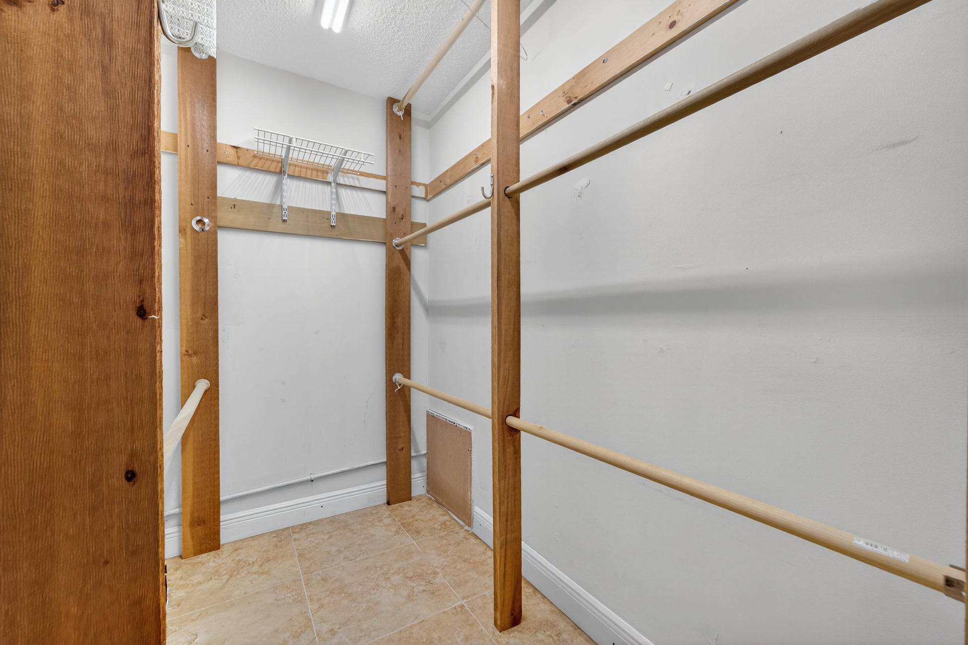 Residence photo 24