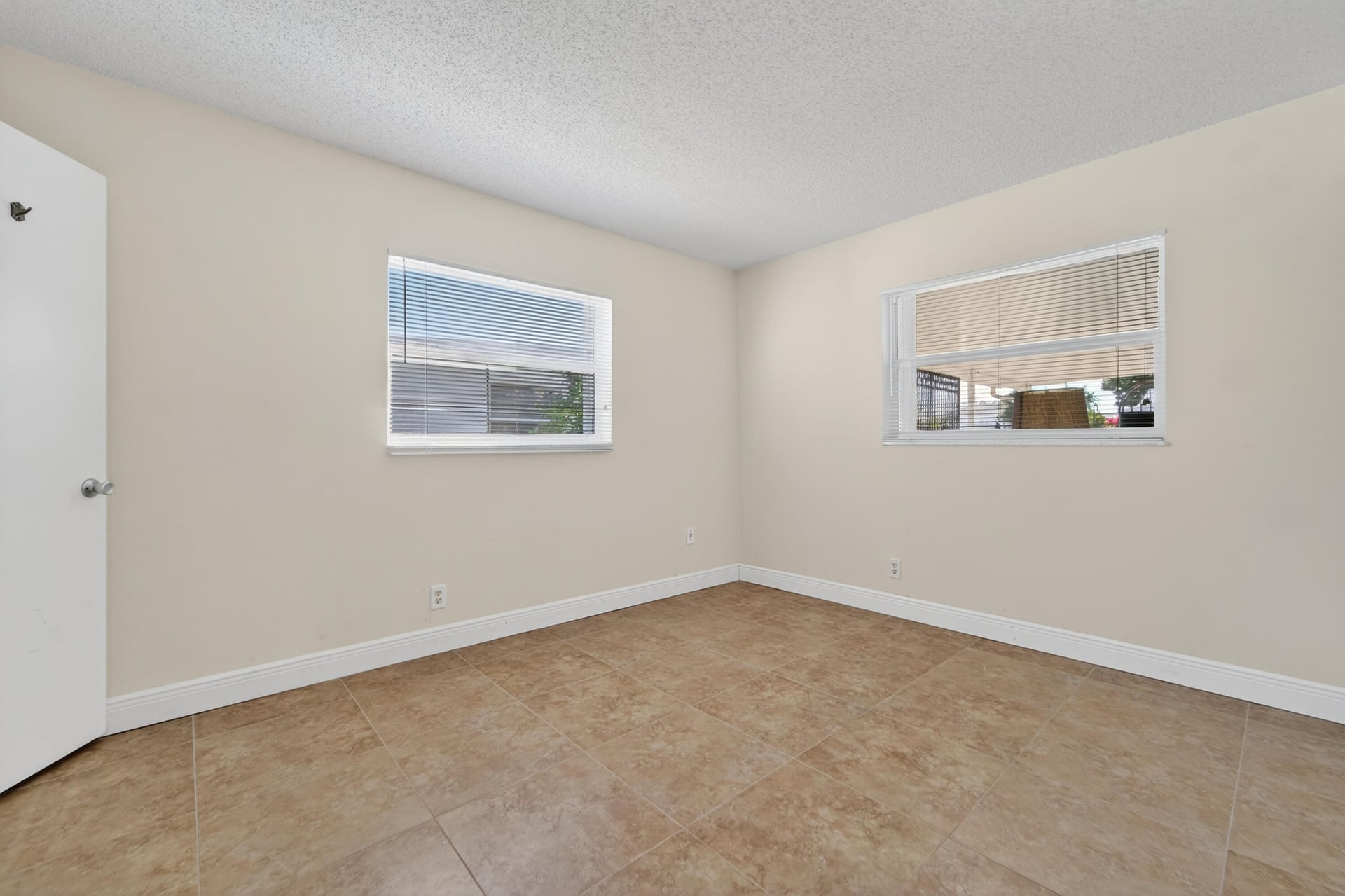 Residence photo 30