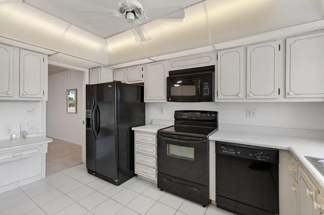 Unit 320-c photo 18
