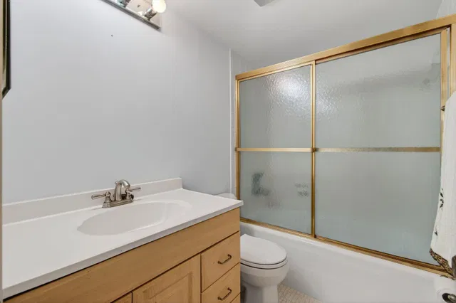 Unit 320-c photo 23