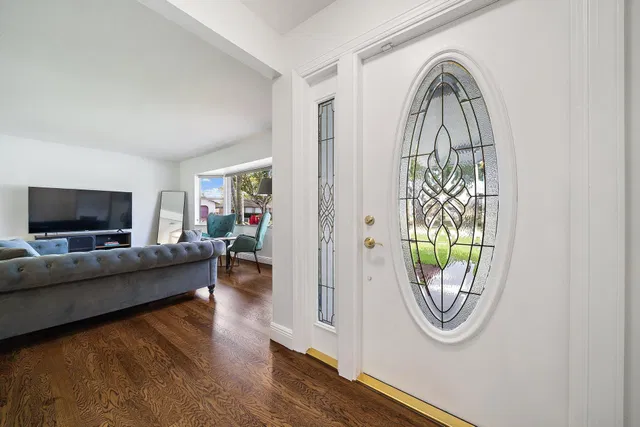 Residence photo 3