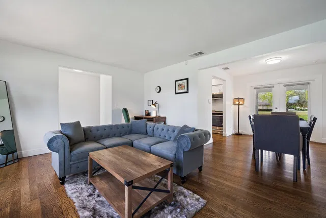 Residence photo 8